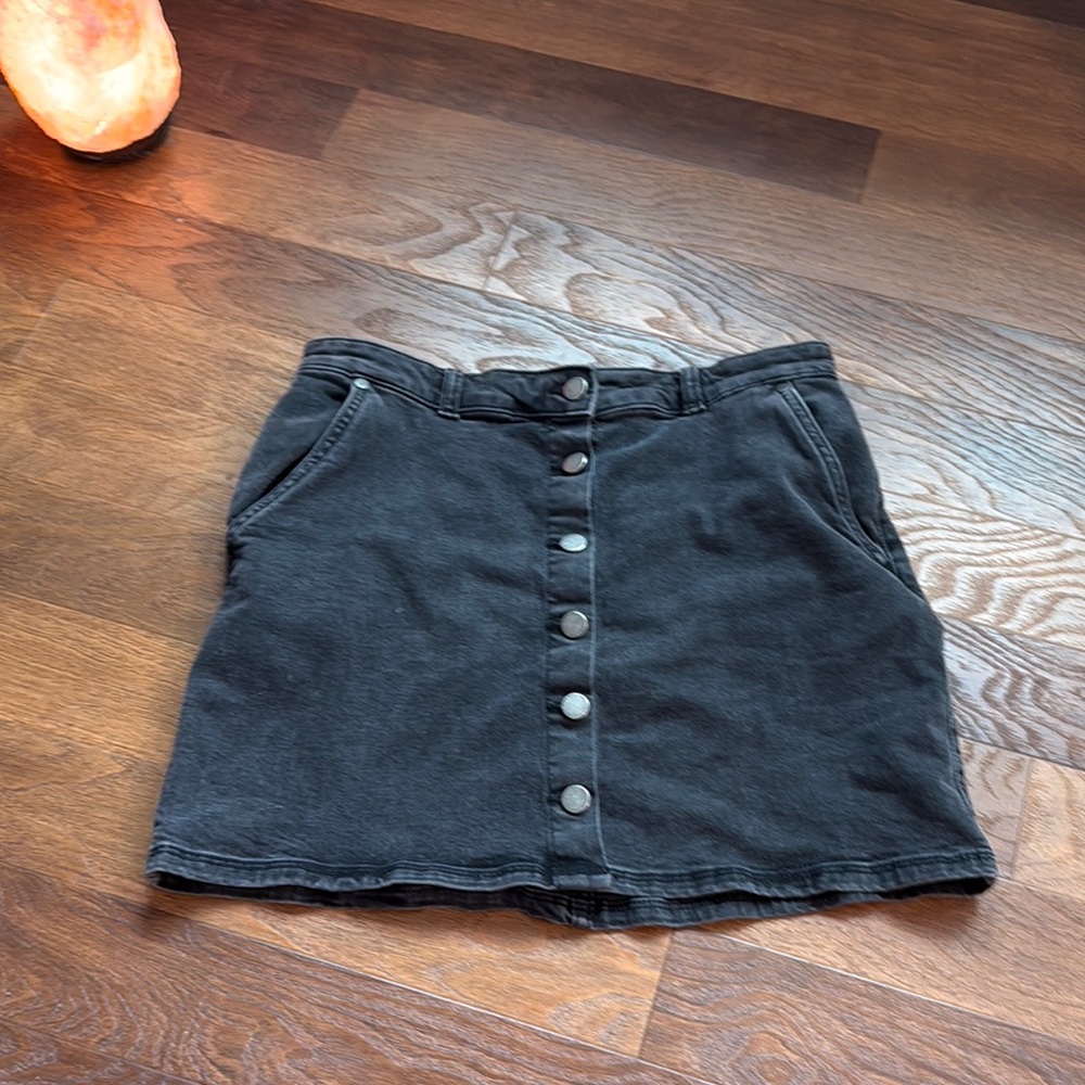 Roxy Black Mini Skirt for Casual Work
